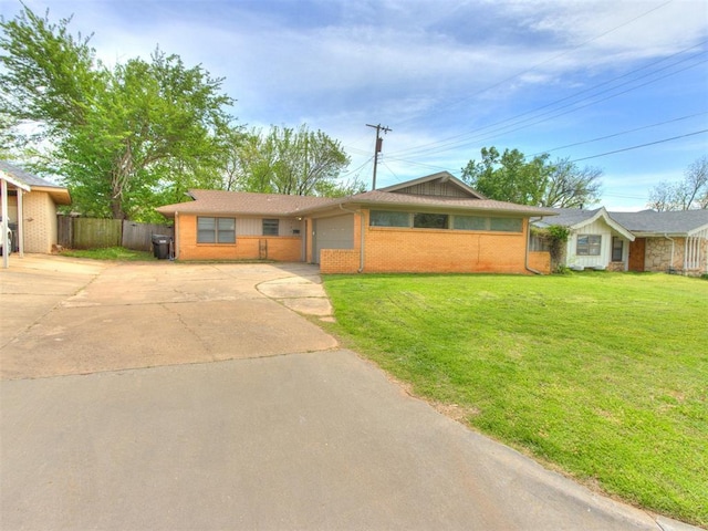 104 Oakside Dr, Moore, OK 73160 - photo 2