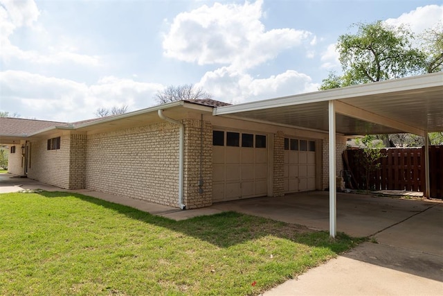 515 W Tennessee Ave, Pauls Valley, OK 73075 - garage with a carport and concrete driveway