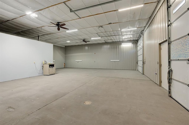 garage with a ceiling fan