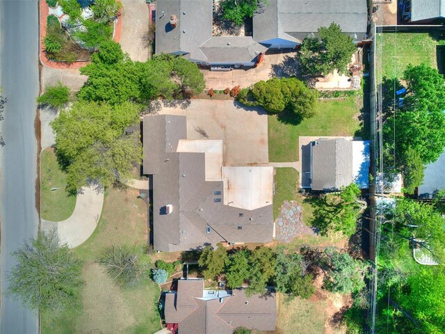 1804 Guilford Ln, Nichols Hills, OK 73120 - birds eye view of property