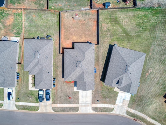 9704 Saddle Dr, Yukon, OK 73099 - birds eye view of property