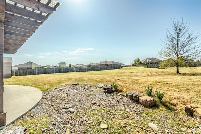 5800 SE 142nd St, Oklahoma City, OK 73165 - view of yard featuring fence