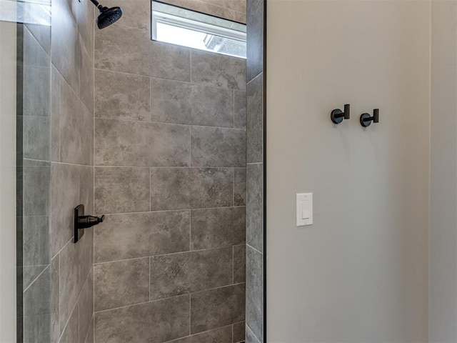 15528 NE 36th St, Choctaw, OK 73020 - full bath with a tile shower