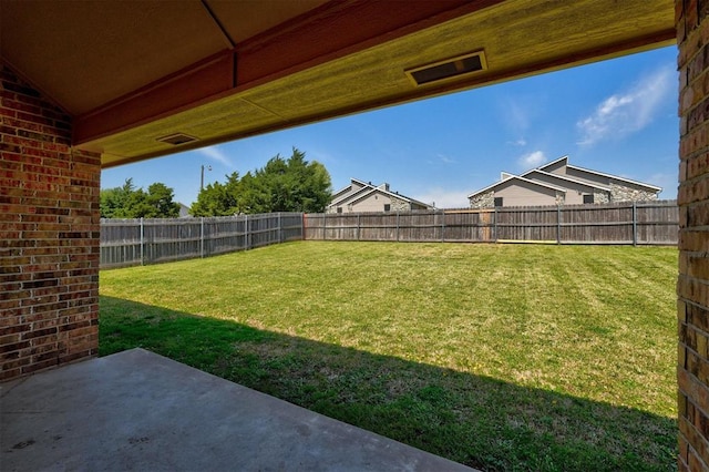 73 Bonaire Dr, Edmond, OK 73013 - view of yard with a patio