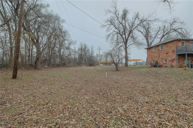 1319 S Division St, Guthrie, OK 73044 - view of yard
