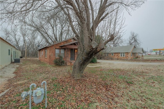 1319 S Division St, Guthrie, OK 73044 - view of front of property