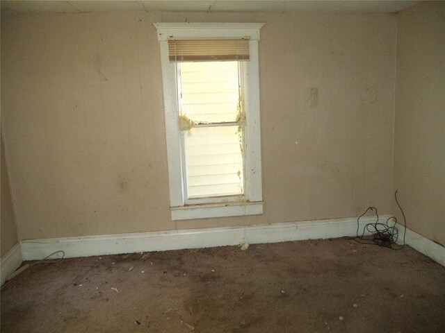 708 E Harrison Ave, Guthrie, OK 73044 - spare room with baseboards