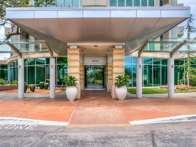 view of exterior entry
