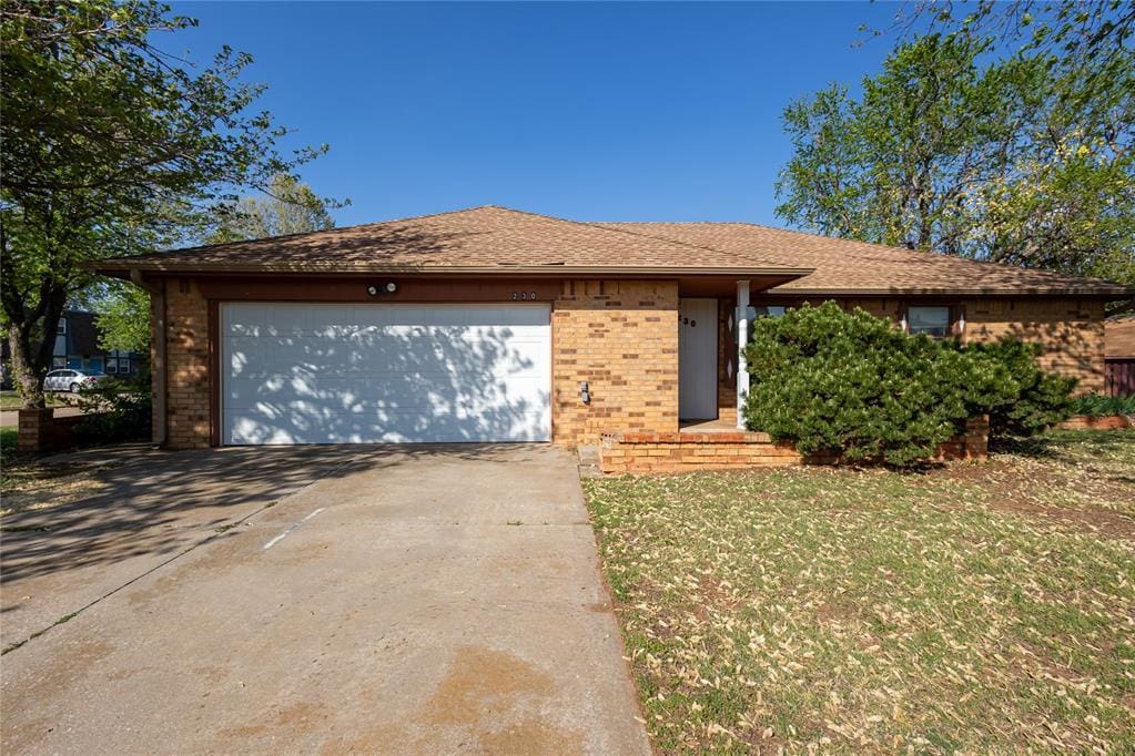 230 N Westminster Way, Mustang, OK 73064 - photo 1