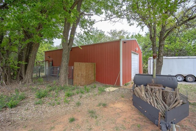 2400 Whiteoak Dr, Blanchard, OK 73010 - view of pole building featuring fence