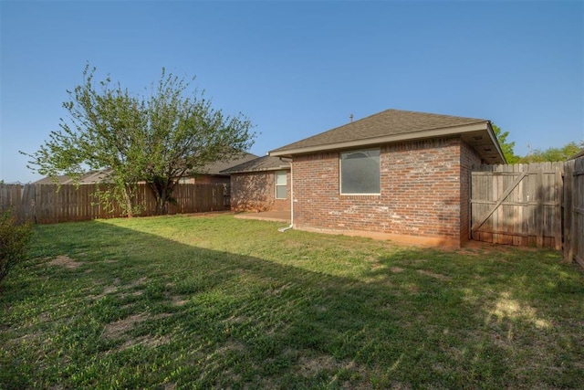 15924 Sky Run Dr, Edmond, OK 73013 - view of yard featuring a fenced backyard