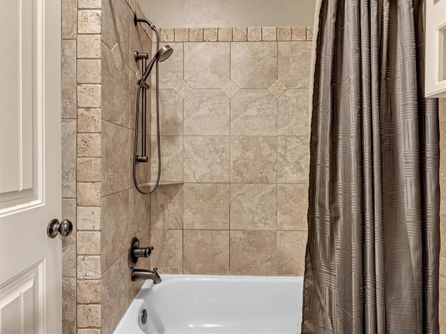 13401 Grapevine Trl, Oklahoma City, OK 73170 - full bath with shower / bath combo with shower curtain