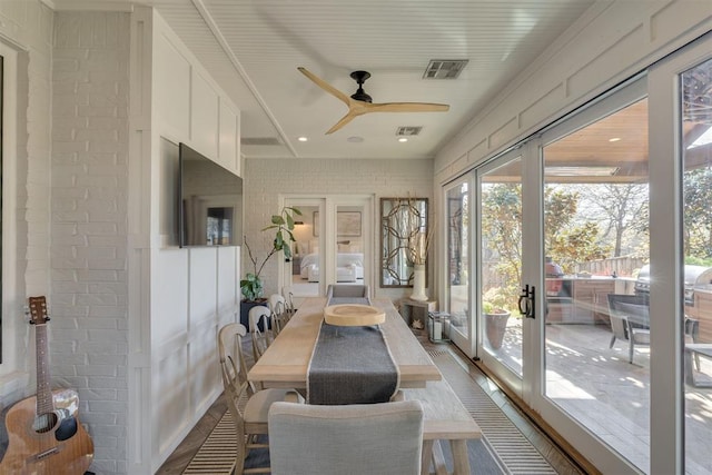 sunroom with visible vents