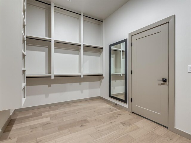 1529 Pedras Pl, Newcastle, OK 73065 - walk in closet featuring light wood-style flooring