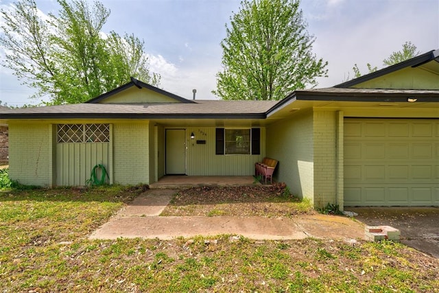1024 W Peebly Dr, Midwest City, OK 73110 - photo 2