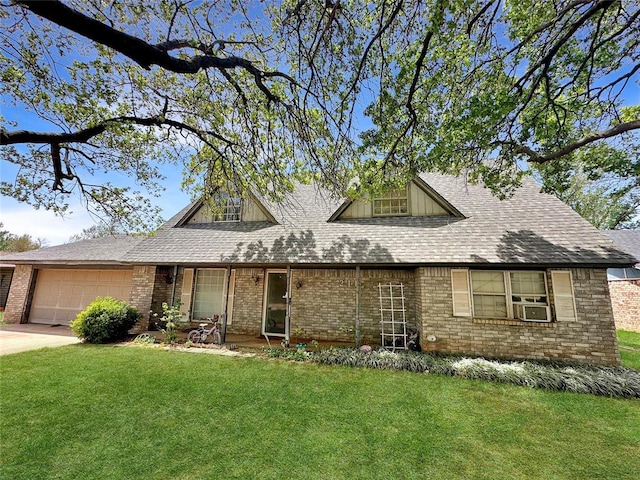 view of front facade featuring a front lawn, brick siding, a garage, cooling unit, and concrete driveway