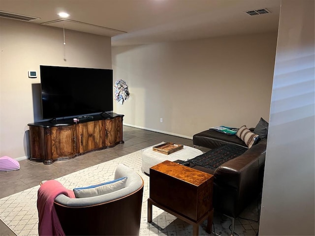 2813 Clermont Pl, Oklahoma City, OK 73116 - living area with attic access and baseboards