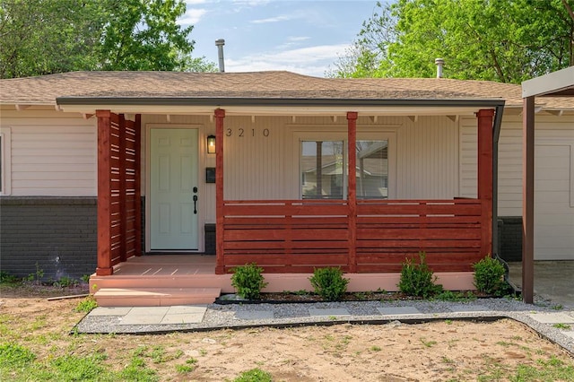 3210 SE 16th St, Oklahoma City, OK 73115 - view of front of home featuring a porch