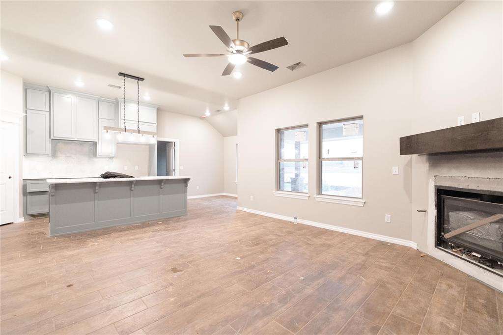 10252 SW 55th Ter, Mustang, OK 73064 - photo 1