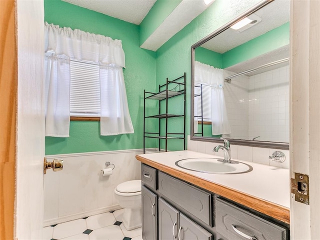 1703 Surrey Pl, Norman, OK 73071 - full bathroom featuring toilet, vanity, and curtained shower
