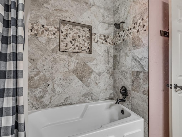 10711 Crystal Creek Dr, Mustang, OK 73064 - bathroom featuring shower / bath combo