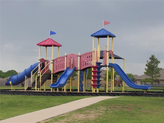 900 Aspen Creek Ter, Yukon, OK 73099 - community jungle gym featuring a yard