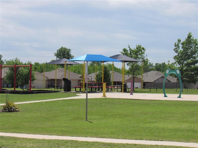 900 Aspen Creek Ter, Yukon, OK 73099 - community jungle gym with a lawn