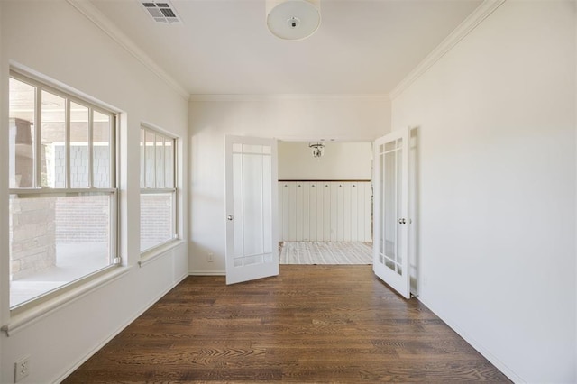 4940 Sonny Blues Pl, Edmond, OK 73034 - interior space with crown molding, multiple windows, and visible vents