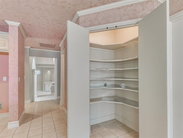 13504 Fox Creek Dr, Oklahoma City, OK 73131 - view of pantry