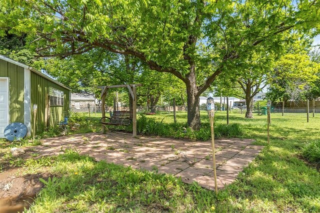 724 Maple St, Perry, OK 73077 - view of yard featuring fence