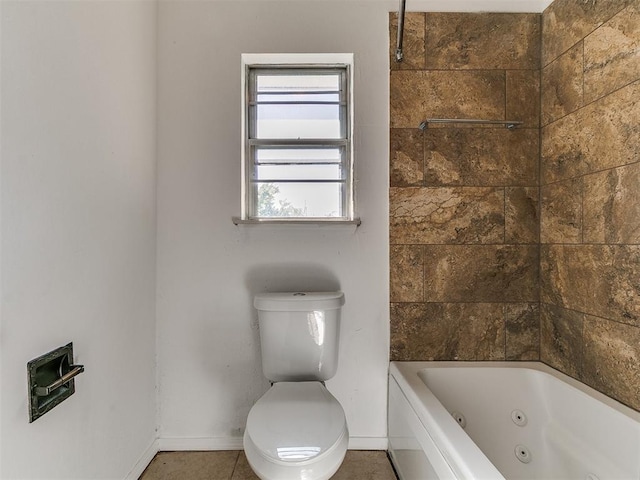 11609 Windmill Rd, Oklahoma City, OK 73162 - bathroom with toilet and baseboards