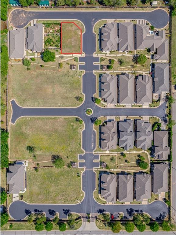 9234 Elaine Dr, Midwest City, OK 73130 - photo 1