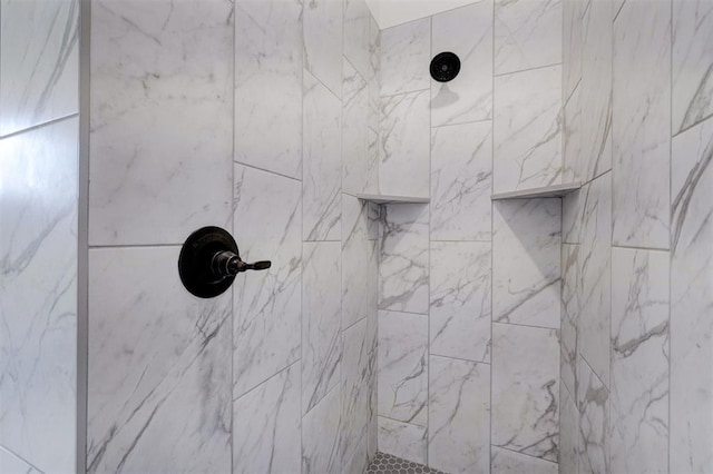 13513 NW 1st St, Yukon, OK 73099 - interior details featuring a tile shower