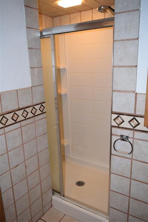 1400 S Indian Meridian Rd, Choctaw, OK 73020 - full bath featuring a stall shower