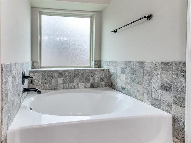 18232 Scarborough Dr, Edmond, OK 73012 - full bath with a garden tub