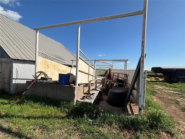 27582 N 2840th Rd, Okarche, OK 73762 - view of side of property featuring a metal roof