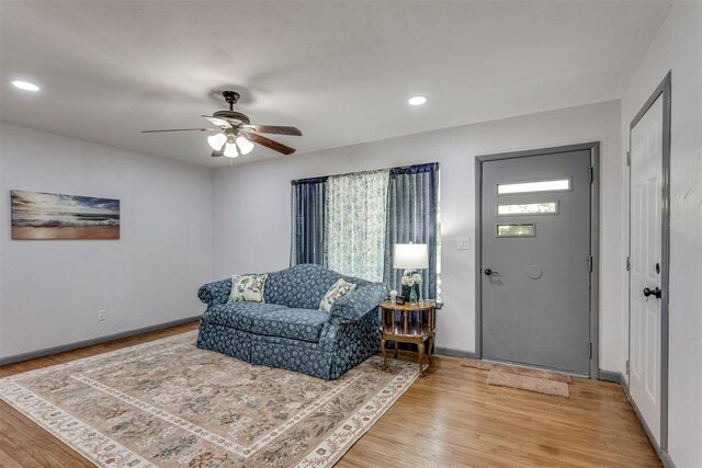 10 Burk Way, Del City, OK 73115 - living area featuring ceiling fan, recessed lighting, baseboards, and light wood-type flooring