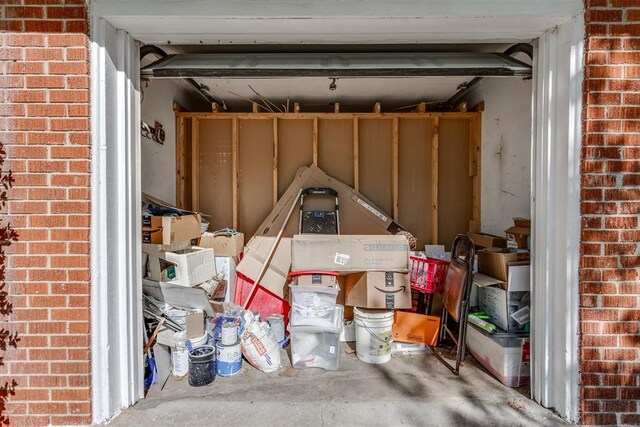 10 Burk Way, Del City, OK 73115 - view of garage