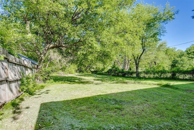 10 Burk Way, Del City, OK 73115 - view of yard featuring fence