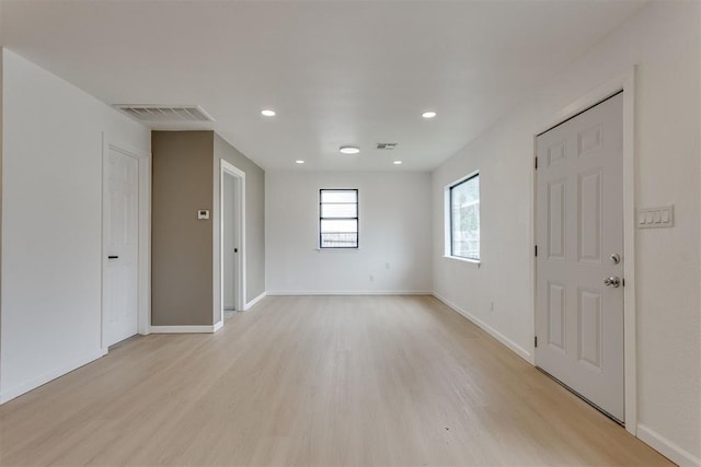 1437 SW 34th St, Oklahoma City, OK 73119 - empty room featuring visible vents, recessed lighting, light wood finished floors, and baseboards