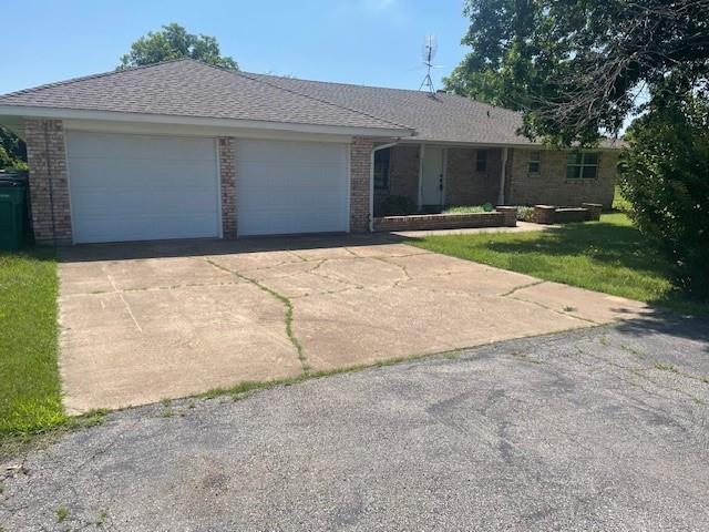 10700 S Sooner Rd, Oklahoma City, OK 73165 - photo 2