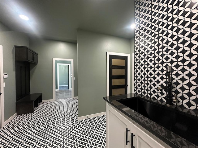 4140 Peony Cir, Piedmont, OK 73078 - mudroom with carpet floors and baseboards