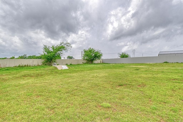 908 County St Unit 2932, Tuttle, OK 73089 - view of yard with fence