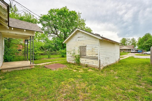 view of outbuilding with an outbuilding