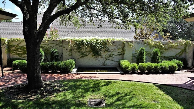 1421 Glenbrook Ter, Nichols Hills, OK 73116 - exterior space