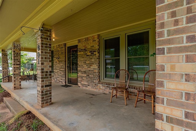 801 Lincoln St, Ryan, OK 73565 - view of covered porch