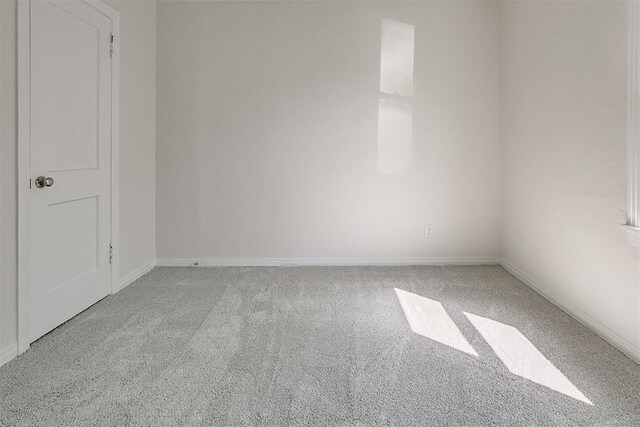 941 SW 48th St, Oklahoma City, OK 73109 - carpeted spare room featuring baseboards