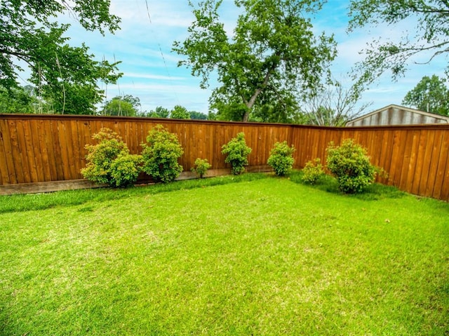 1818 N Union Ave, Shawnee, OK 74804 - view of yard