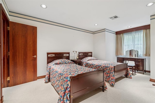 4200 Oakdale Farm Cir, Edmond, OK 73013 - bedroom with carpet flooring, visible vents, baseboards, and recessed lighting
