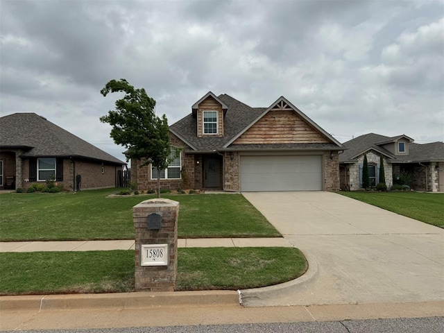 craftsman inspired home with a shingled roof, an attached garage, a front lawn, brick siding, and driveway